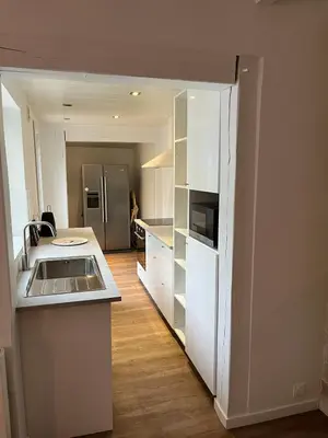 Cuisine ou kitchenette dans l'établissement La Perle Cachée
