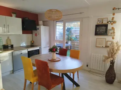 Cuisine ou kitchenette dans l'établissement Comme à la maison