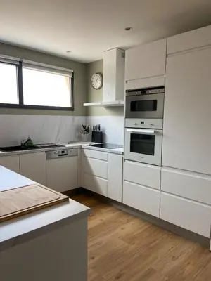 Cuisine ou kitchenette dans l'établissement Magnifique appartement à 100 m de la plage