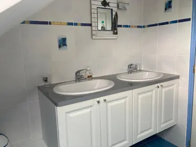 Salle de bains dans l'établissement chambre du Tremblay