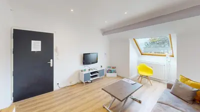 Télévision ou salle de divertissement dans l'établissement Chez Hortense - 5 mins à pied du centre-ville - place de stationnement