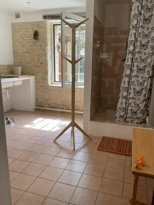 Salle de bains dans l'établissement La Lutine