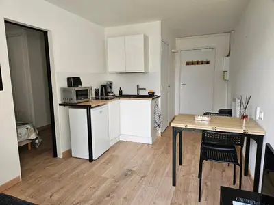 Cuisine ou kitchenette dans l'établissement Le Fortitude - Omaha Beach