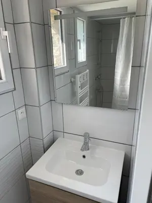 Salle de bains dans l'établissement Maison avec vue mer à Omaha Beach - idéal familles