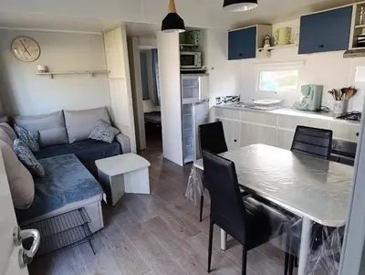 Cuisine ou kitchenette dans l'établissement Les Ch'tis Normands !
