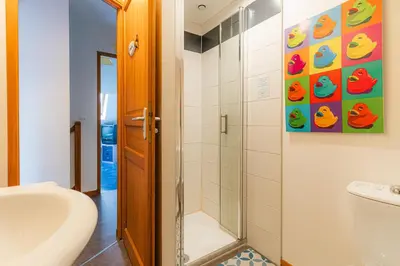 Salle de bains dans l'établissement L'Opalou - Plage à 5min parking privé