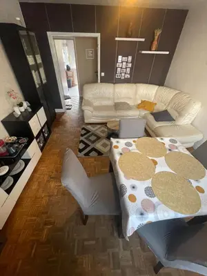Coin salon dans l'établissement Appartement proche du centre - 58 m2