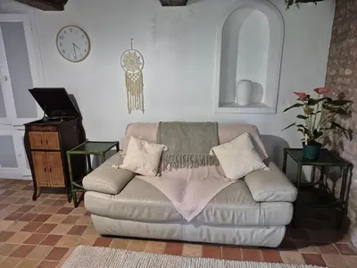 Coin salon dans l'établissement Gîte 1 Château Bellenau