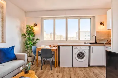 Cuisine ou kitchenette dans l'établissement Le Nid - Hypercentre - Vue sur le Château
