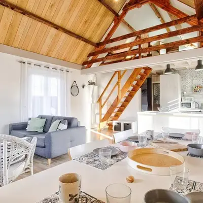Chalet lumineux avec grand jardin et parking privé à Merville-Franceville-Plage - FR-1-788-55