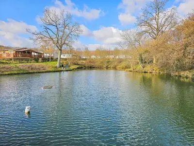 Vue sur la rivière ou le fleuve situé(e) à proximité de le camping