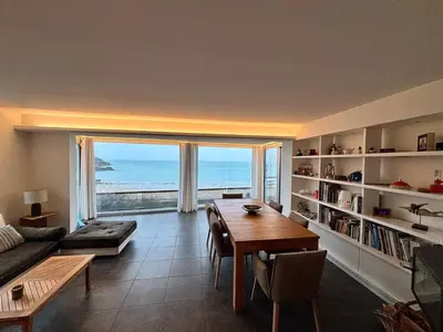 Coin salon dans l'établissement Maison - Les Embruns - Vue mer