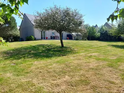 Jardin de l'établissement L'Abri des Pommiers