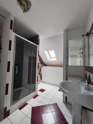 Salle de bains dans l'établissement GITE de la Giraudais
