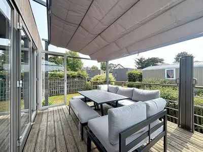 Balcon ou terrasse dans l'établissement Mobil-home moderne 3 chambres, terrasse, animaux admis - FR-1-361A-97