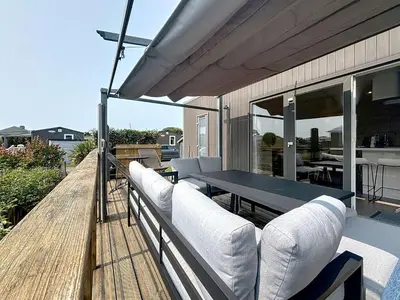 Balcon ou terrasse dans l'établissement Mobil-home moderne 3 chambres, terrasse, animaux admis - FR-1-361A-97