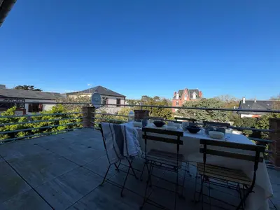 Balcon ou terrasse dans l'établissement La Colombière - Appartement Villa front de mer