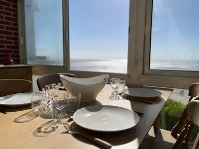 Vue générale sur la mer ou vue sur la mer prise depuis la villa