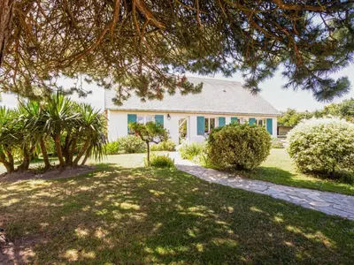 Jardin de l'établissement Holiday Home Le Pré Salé by Interhome
