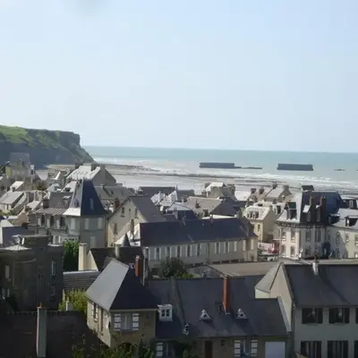 Modern Bayeux Hideaway