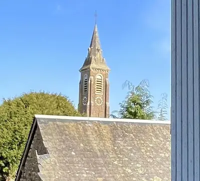 Plan de l'établissement House in award-winning village