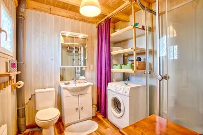 Salle de bains dans l'établissement Gîte 