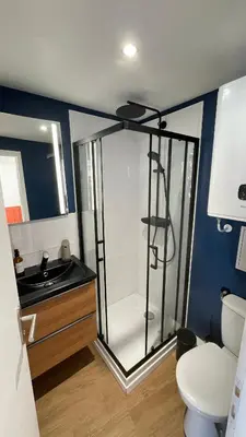 Salle de bains dans l'établissement Studio à 6 mins de l'hypercentre