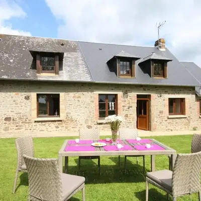 Maison de charme avec jardin et WIFI inclus - FR-1-497-238
