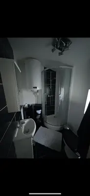 Salle de bains dans l'établissement Appartement bord de mer