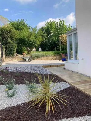 Jardin de l'établissement La cabane, Chambre indépendante dans jardin - Esprit cabane authentique et confortable - la campagne à 5 mn du centre de Caen