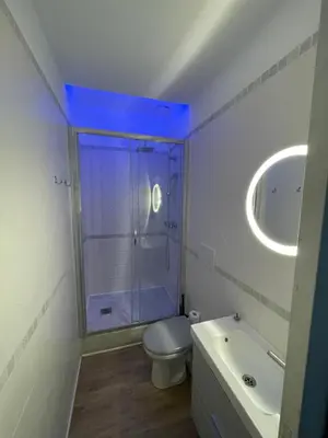 Salle de bains dans l'établissement Maison des Cordeliers
