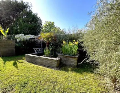 Jardin de l'établissement studio bord de mer