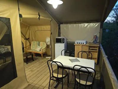 Un ou plusieurs lits dans un hébergement de l'établissement Clos des Monts Tente Lodge Safari R