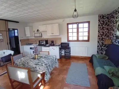 Cuisine ou kitchenette dans l'établissement Petite maison