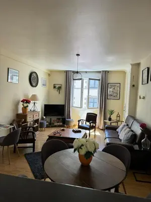 Télévision ou salle de divertissement dans l'établissement Appartement Granville hyper centre