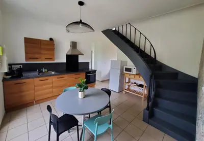 Cuisine ou kitchenette dans l'établissement L'Évasion Maison typique de mineur