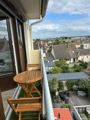 Balcon ou terrasse dans l'établissement Studio Lumineux à 2 pas de la Rue de la Mer