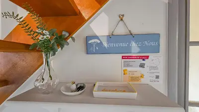 Certificat, récompense, panneau ou autre document affiché dans l'établissement Cousinades and XXL family, terrace