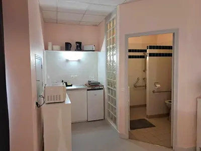 Cuisine ou kitchenette dans l'établissement Le Lerry aux Pierres Bleues