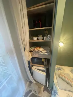 Salle de bains dans l'établissement Chambre twin Casquets dans une maison, idéale randonneurs et cyclistes - GR223