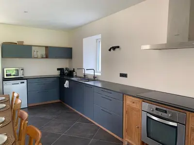 Cuisine ou kitchenette dans l'établissement Le Mesnil Dan - séminaire, gîte de groupe 24 personnes