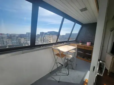 Balcon ou terrasse dans l'établissement Grand studio 40m² avec coin nuit, vue mer et port, parking privé - FR-1-746-29