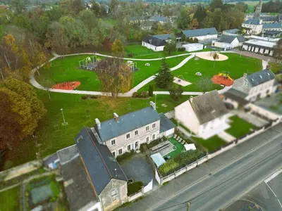 Quartier de la villa ou autre quartier proche