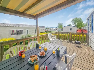 Balcon ou terrasse dans l'établissement Pause à Litteau