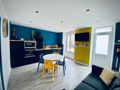 Cuisine ou kitchenette dans l'établissement Au Bords des Embruns 4 personnes