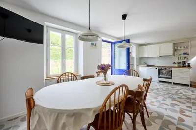 Cuisine ou kitchenette dans l'établissement La Maison Valnotte - Proche du port de Carteret