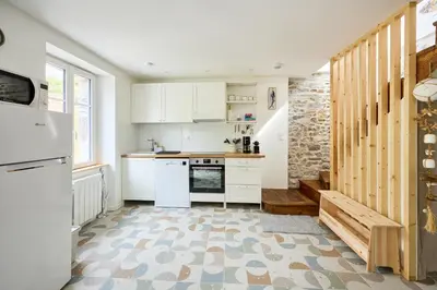 Cuisine ou kitchenette dans l'établissement La Maison Valnotte - Proche du port de Carteret