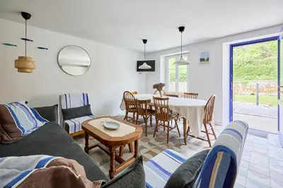 Coin salon dans l'établissement La Maison Valnotte - Proche du port de Carteret