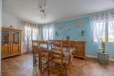 Plan de l'établissement Bassin appartement avec patio