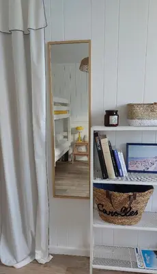 Bibliothèque dans l'appartement